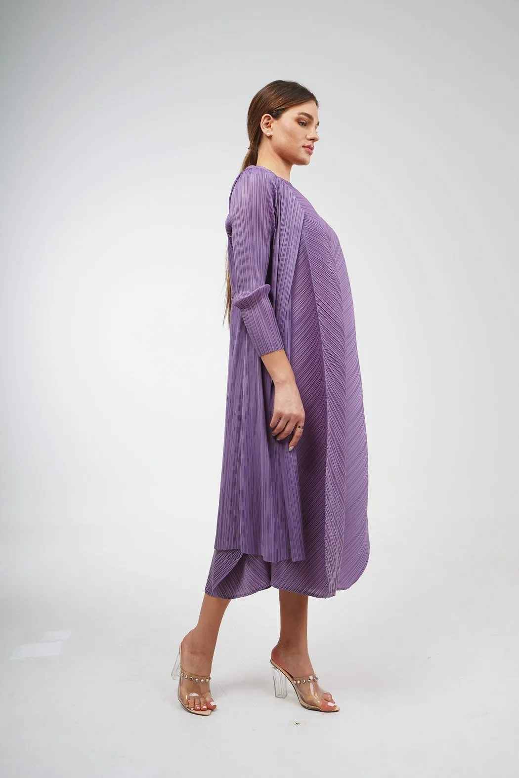 Dulina Long Pleated Jacket With Thin Waist Belt