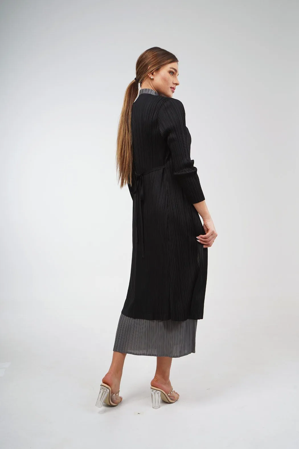 Dulina Long Pleated Jacket With Thin Waist Belt
